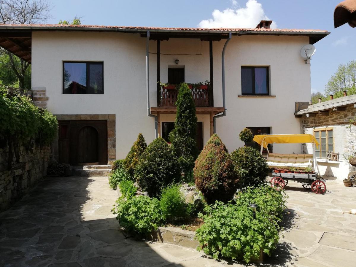 Къща За Гости Чичарите Gabrovo Exterior foto